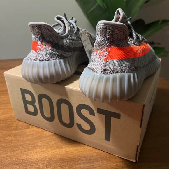 Yeezy 350 Beluga Reflective size 6 NIB - Picture 3 of 5